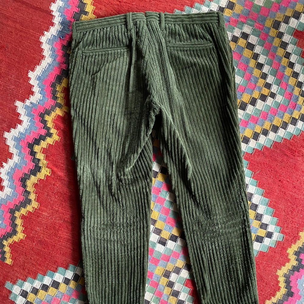 Olive Green Corduroy Cuffed Pant